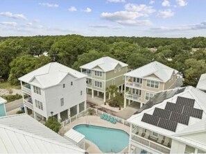 Exterior - Luxury 4bed 4.5 Bath Beach House W/ Pool A Walk To THE BEACH! (Myrtle Beach)