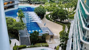 Appartement, 2 slaapkamers, toegankelijk voor mindervaliden, balkon | Zwembad | Een buitenzwembad