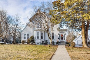 Exterior - Explore Orange & NYC! Luxury Family Home w/ Deck (City of Orange)