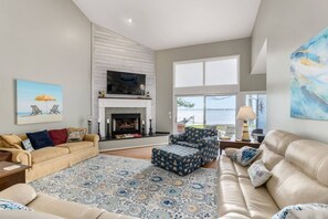 TV, fireplace, stereo - Big Red | Soundfront Dock · Private Beach · 4BR PKS (Pine Knoll Shores)