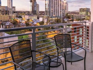Property grounds - SXSW Ready! Luxe 2BR Condo in the Heart of Austin (Austin)