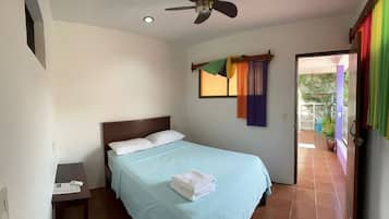 Quarto casal standard, ar-condicionado (Balcon Compartido) | Wi-Fi de cortesia