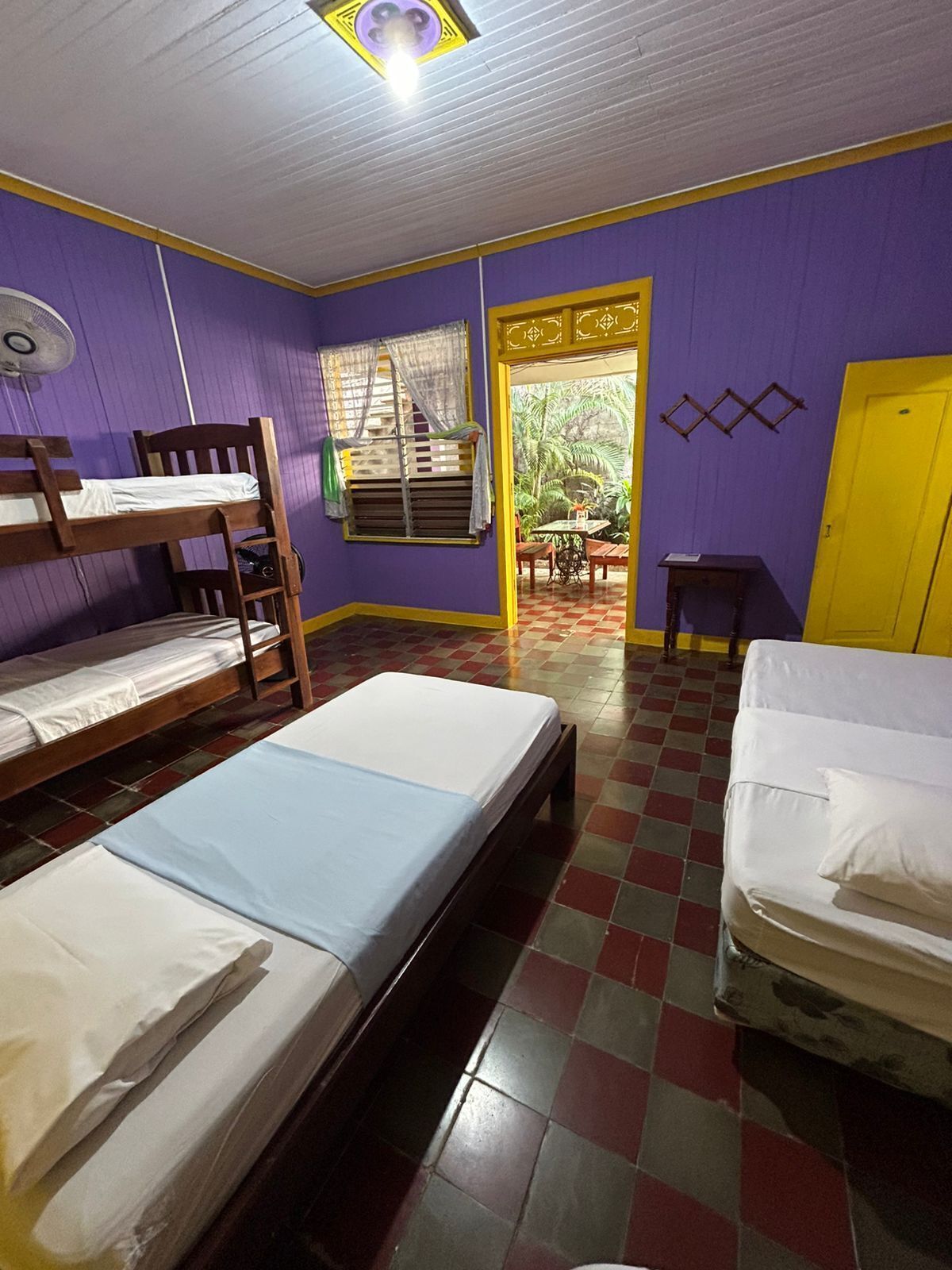 ห้องสแตนดาร์ดสำหรับสี่ท่าน, ห้องน้ำส่วนตัว | Wi-Fi ฟรี