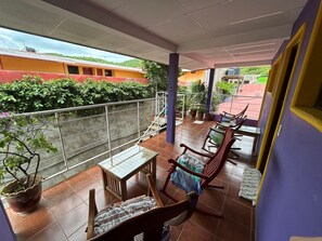 ห้องสแตนดาร์ดดับเบิล, เครื่องปรับอากาศ (Balcon Compartido) | ลานระเบียง/นอกชาน