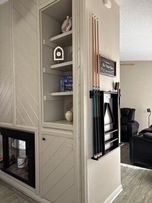 Interior - Casa Serena Billiard/BBQ Home in heart of Tampa (Tampa)