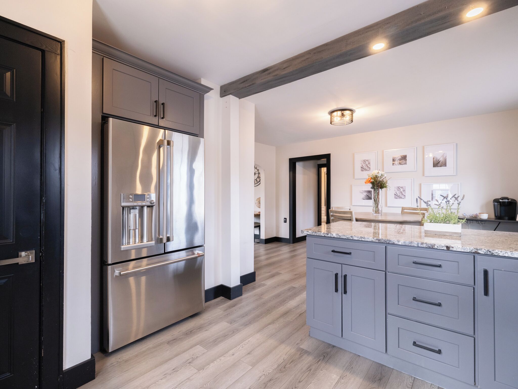 المنشأة من الداخل