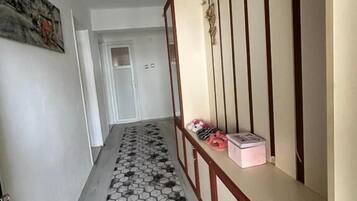 Apartment, Patio, Courtyard View | Interior