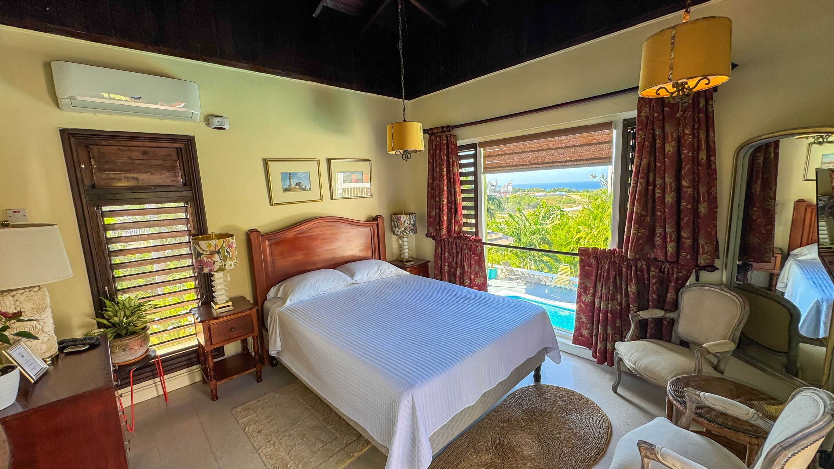 1 bedroom, desk, iron/ironing board, WiFi