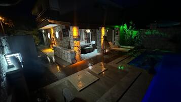 Luxury-Villa | Pool | AuĂenpool (je nach Saison geöffnet)