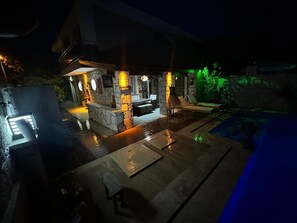 Luxury Villa | Pool | Seasonal outdoor pool - Detached House With Pool in Alacati (İzmir)