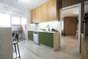 Fridge, microwave, oven, stovetop - Porto Panorama by Sira Stays (Porto)
