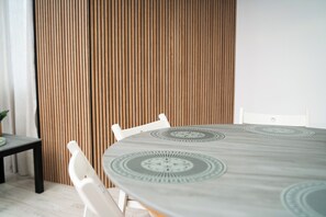 Dining - Porto Panorama by Sira Stays (Porto)