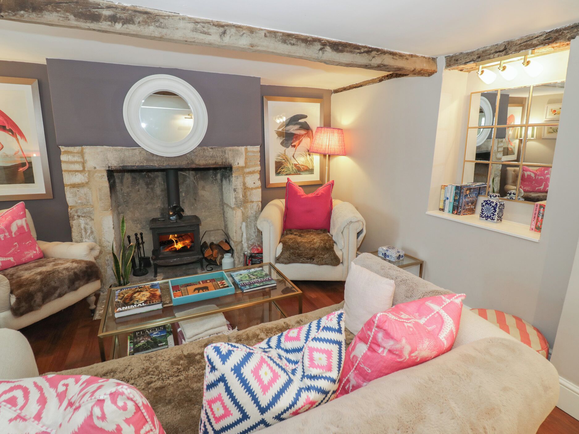 Bumblebee Cottage, Pet Friendly, Character Holiday Cottage In Tetbury - Malmesbury
