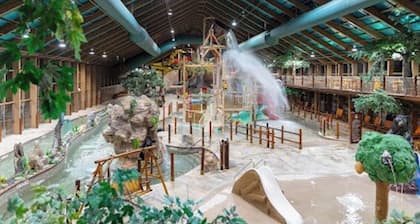 Relax in Gatlinburg w/cool mountain views, FUN activities for all in the family!