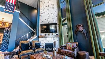 Deluxe Townhome, Mountain View | Interior