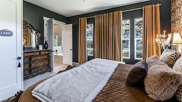 Deluxe Townhome, Mountain View | Free WiFi