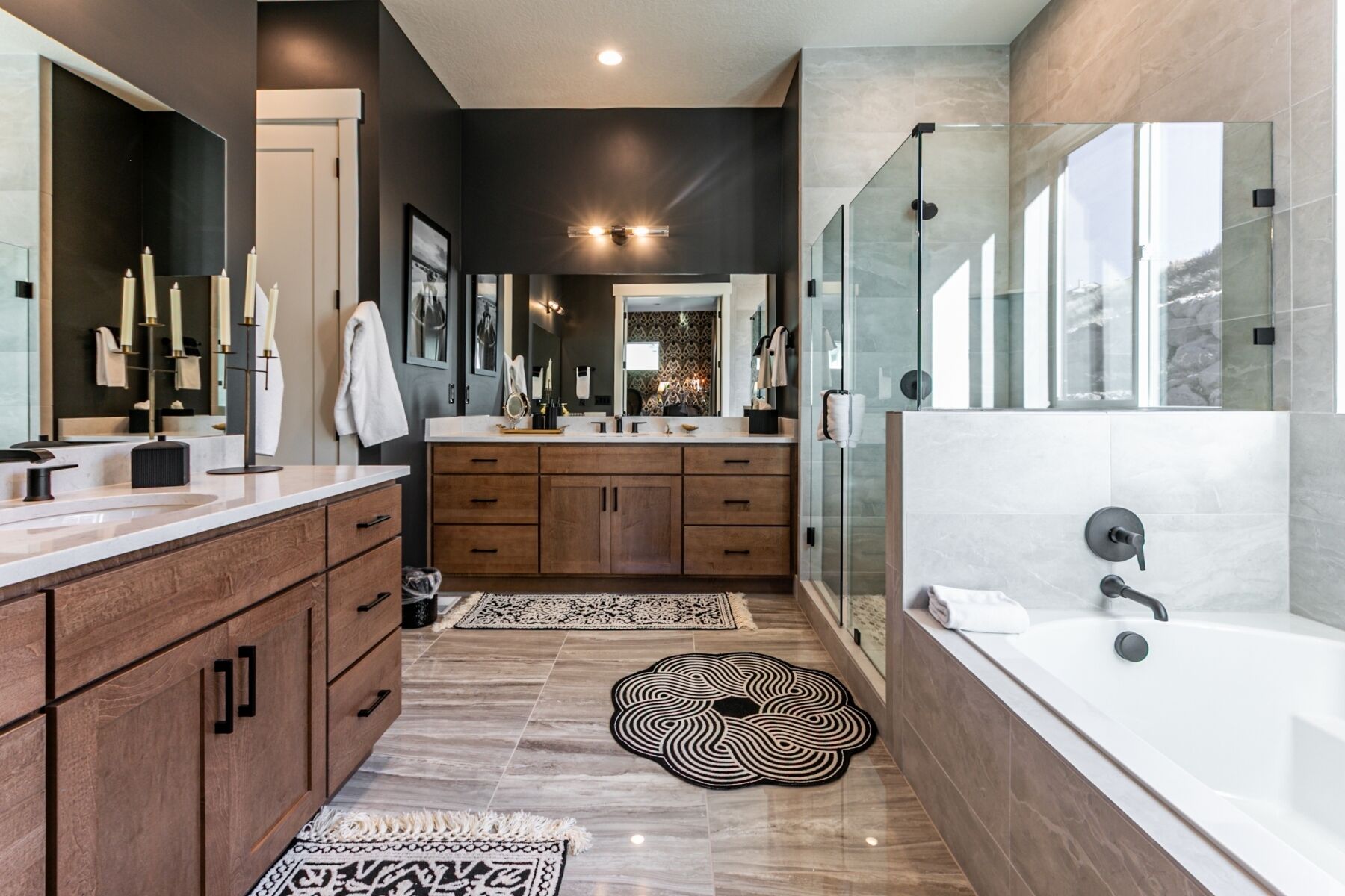 Maison en rangée Deluxe, vue sur la montagne | Salle de bain | Articles de toilette (gratuits), serviettes fournies, savon, shampooing