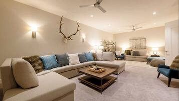 Casa de ciudad, 3 habitaciones | Área de sala de estar