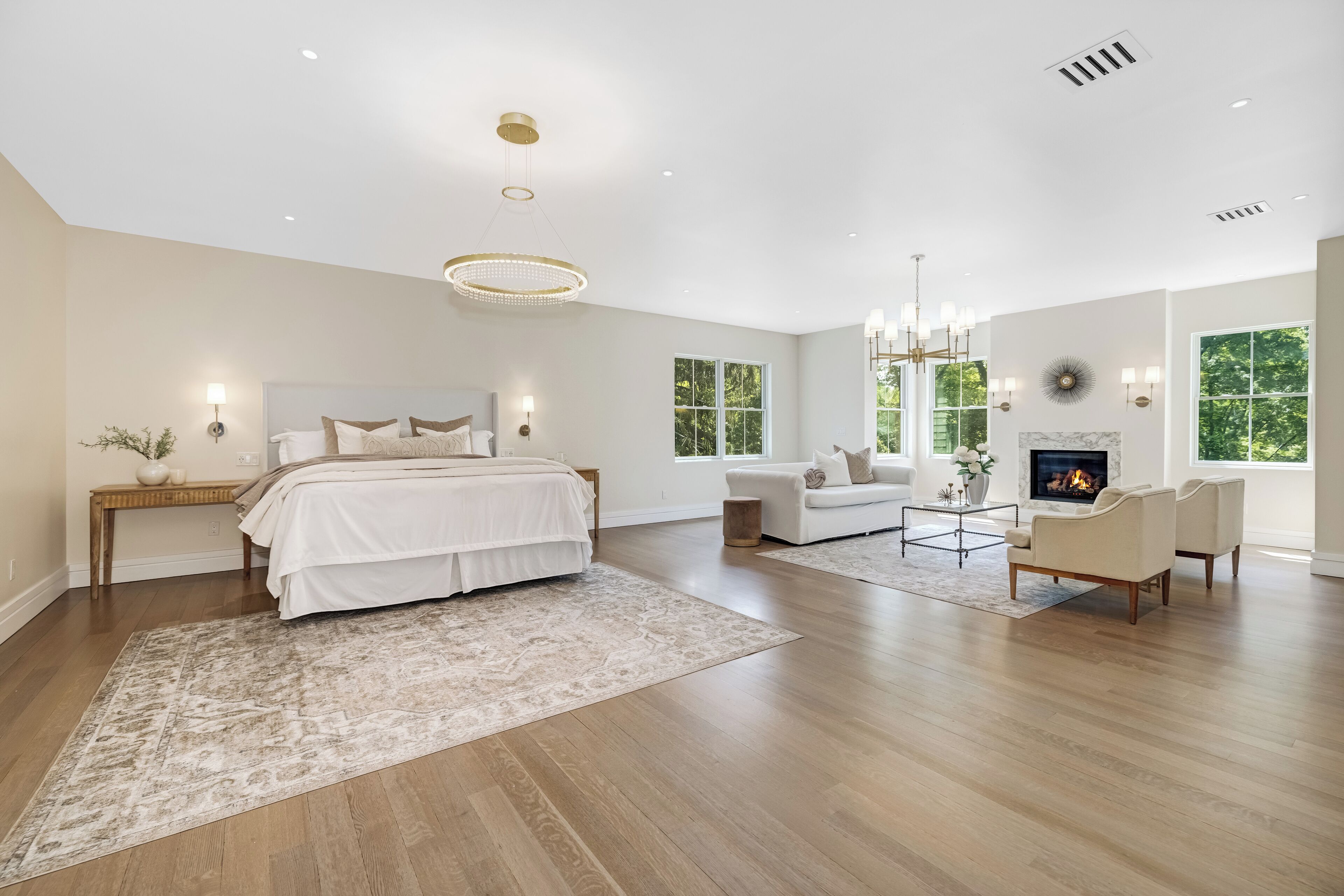 Iron/ironing board, free WiFi