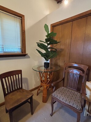 Interior - Spacious 4-bed house in peaceful Ocean Pines - wooded near pool, bay, & ocean (Ocean Pines)