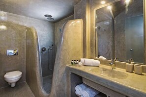 Bathroom - Alizea Villa (Santorini)
