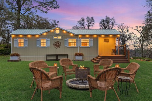 Adorable 1-bedroom casita in a private campground with a pool and walking trail.