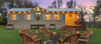 Charming 1-bdm casita in a private campground,  Casita + RV site & Tent Camping
