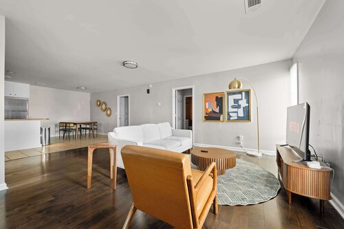 2Br•Sleeps 4•Backyard•Laundry Room•Near Fort Moore