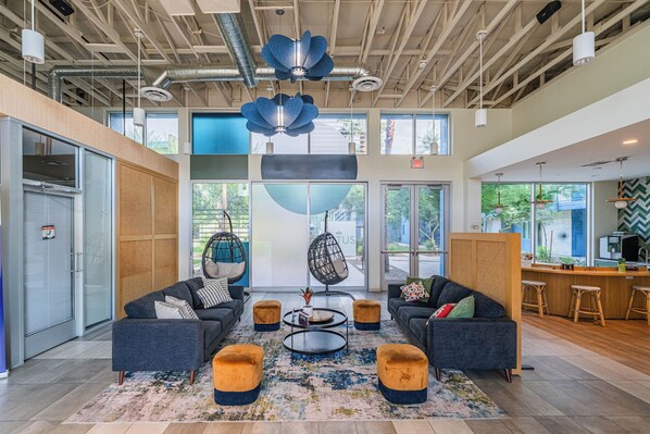 Lobby - Lotus 3316 (Glendale)