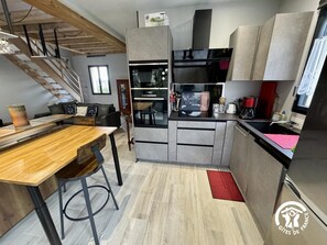 Fridge, microwave, oven, dishwasher - Sissou - BUGARACH - Gîte (BUGARACH)