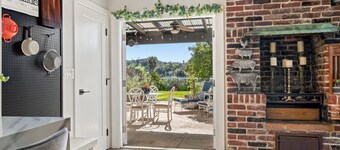 Private Bonita Retreat Pet Friendly 5/3 w/ Yard • Near Downtown, Beaches & Golf