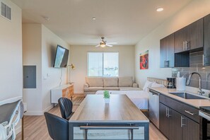 Apartment - Lotus 3409 (Glendale)