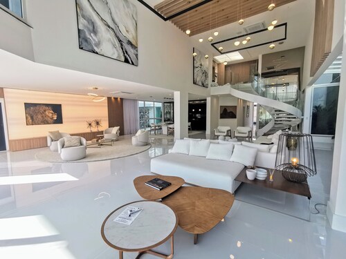 Luxury Mansion in Barra