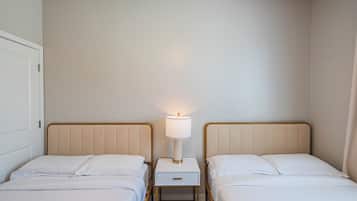 Iron/ironing board, free WiFi