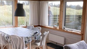 Dining - Welcome to this house in the dunes. (Løkken)