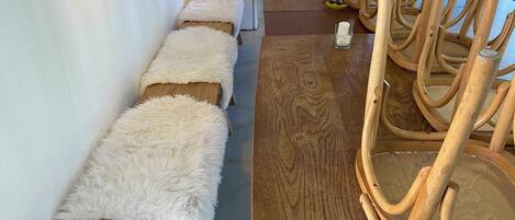 المنشأة من الداخل