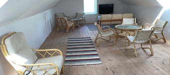 Lodshuset - holiday party and leisure activity