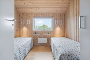 4 Schlafzimmer, Bügeleisen/Bügelbrett, kostenloses WLAN