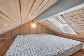 4 Schlafzimmer, Bügeleisen/Bügelbrett, kostenloses WLAN