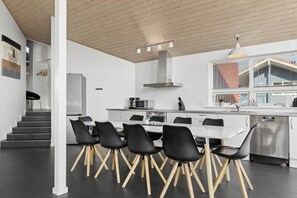 Geladeira, fogão, cooktop, lava-louças