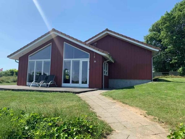 Exterior - Sea view spa and space for the whole family (Augustenborg)