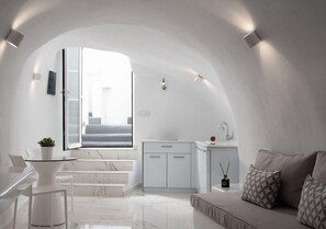Living area - White Concept Caves - Adults Only (Santorini)