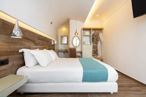 Room - Deluxe Hotel Santorini (Santorini)