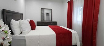 Modern Comfort 2BA 2BR w/ 3 Beds