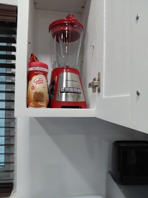 Kaffe og/eller kaffemaskine