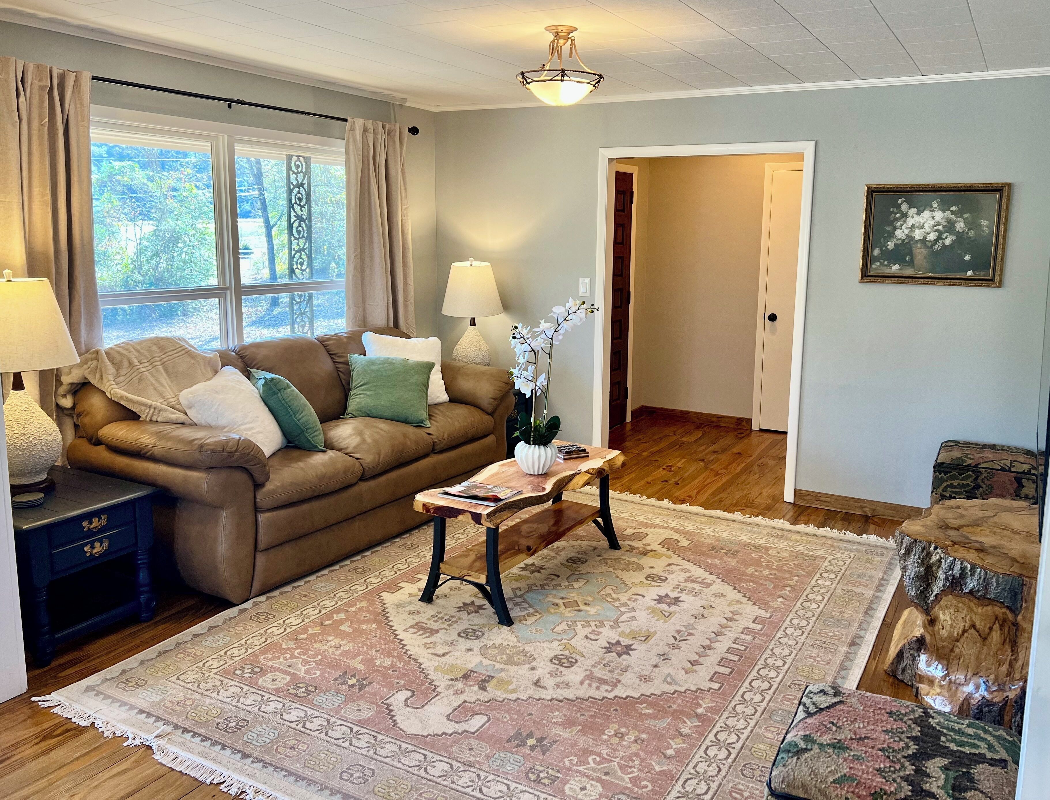 Télévision, cheminée