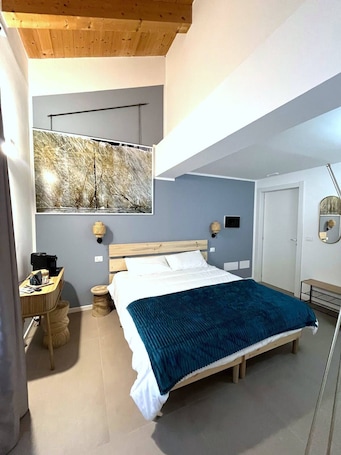 Free minibar, free WiFi, wheelchair access. Bologna Rooms & Art
