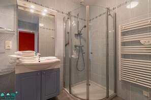Hair dryer - Sea-view duplex in Erquy harbour | Ref 612 (ERQUY)