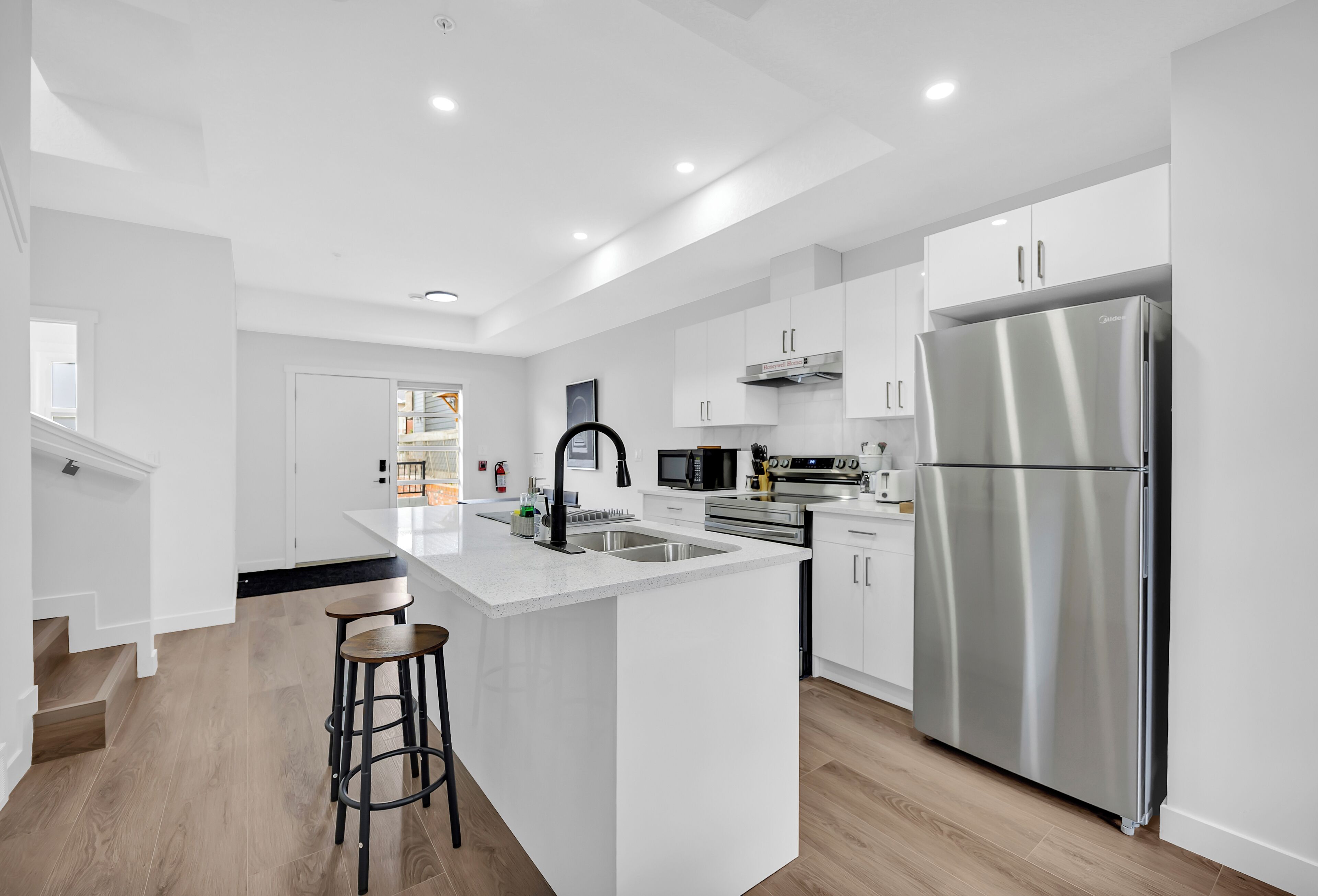 Standard Villa, City View | Private kitchen