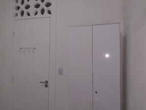 Single Room | Interior - Fenix Hospedaria (Natal)